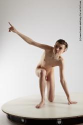 Kneeling reference poses of Olive